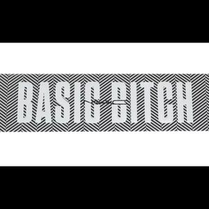 MAC Eyeshadow Pallet “Basic B!tch”